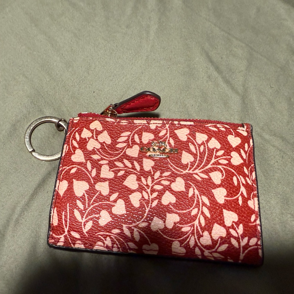 Red and White Heart Patterned Coin Purse